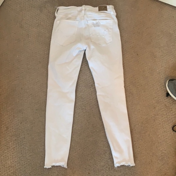 American eagle white ripped jeans - Picture 2 of 2